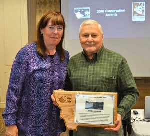 John Borgreen accepts MWF conservation award