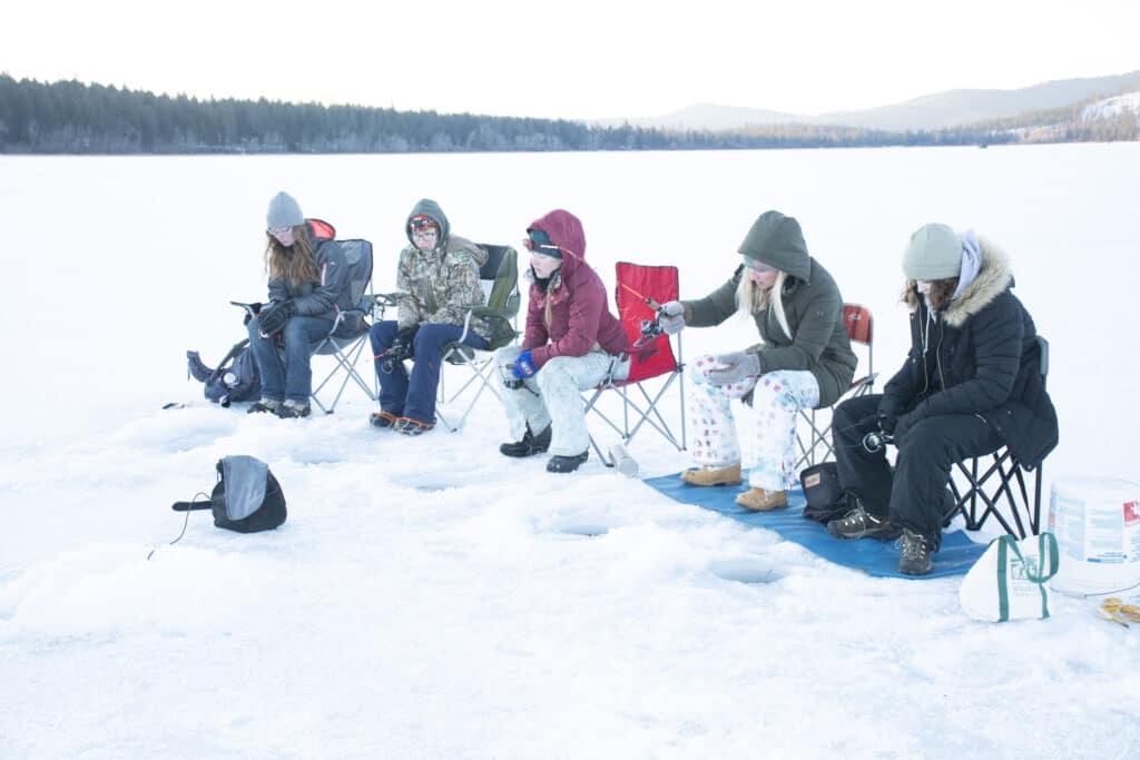 CreditMWF WomensIceFishingClinic 032022002