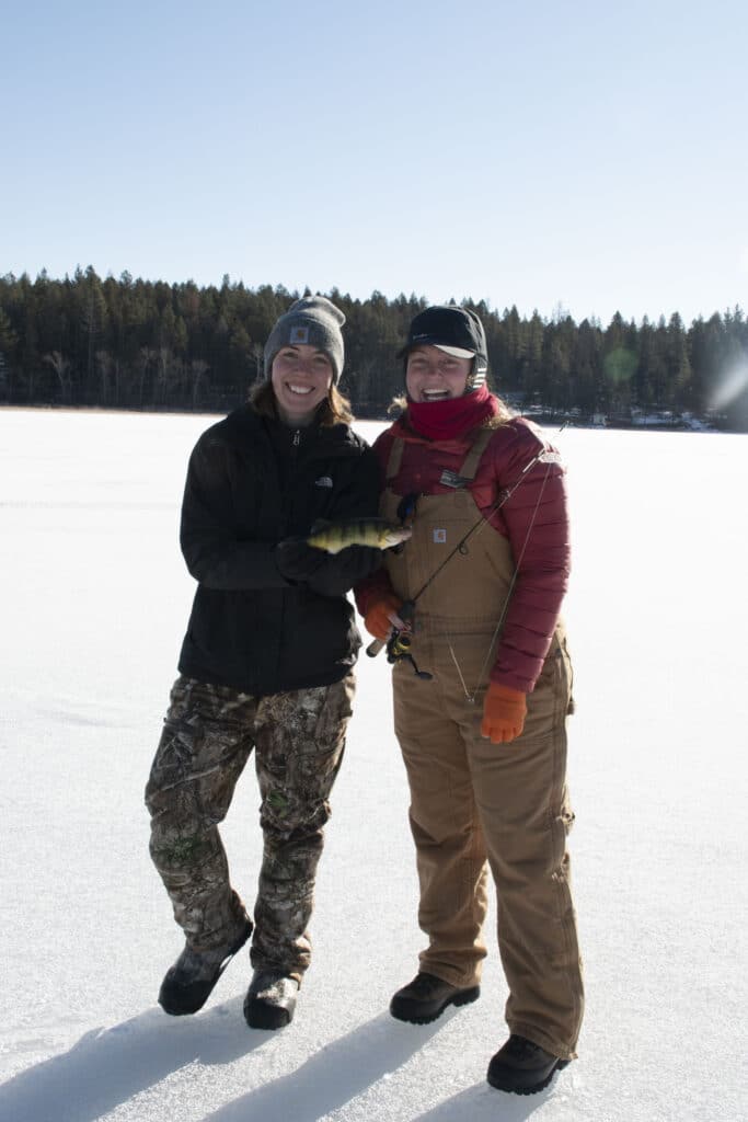 CreditMWF WomensIceFishingClinic 032022047